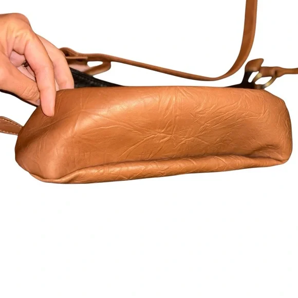 Stone Mountain Leather Hobo Handbag Black Brown & Tan - Picture 6 of 10